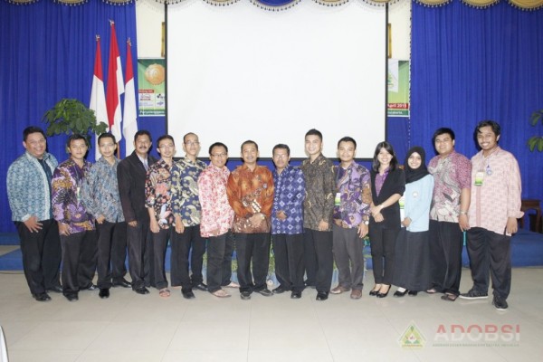 Tim Panitia